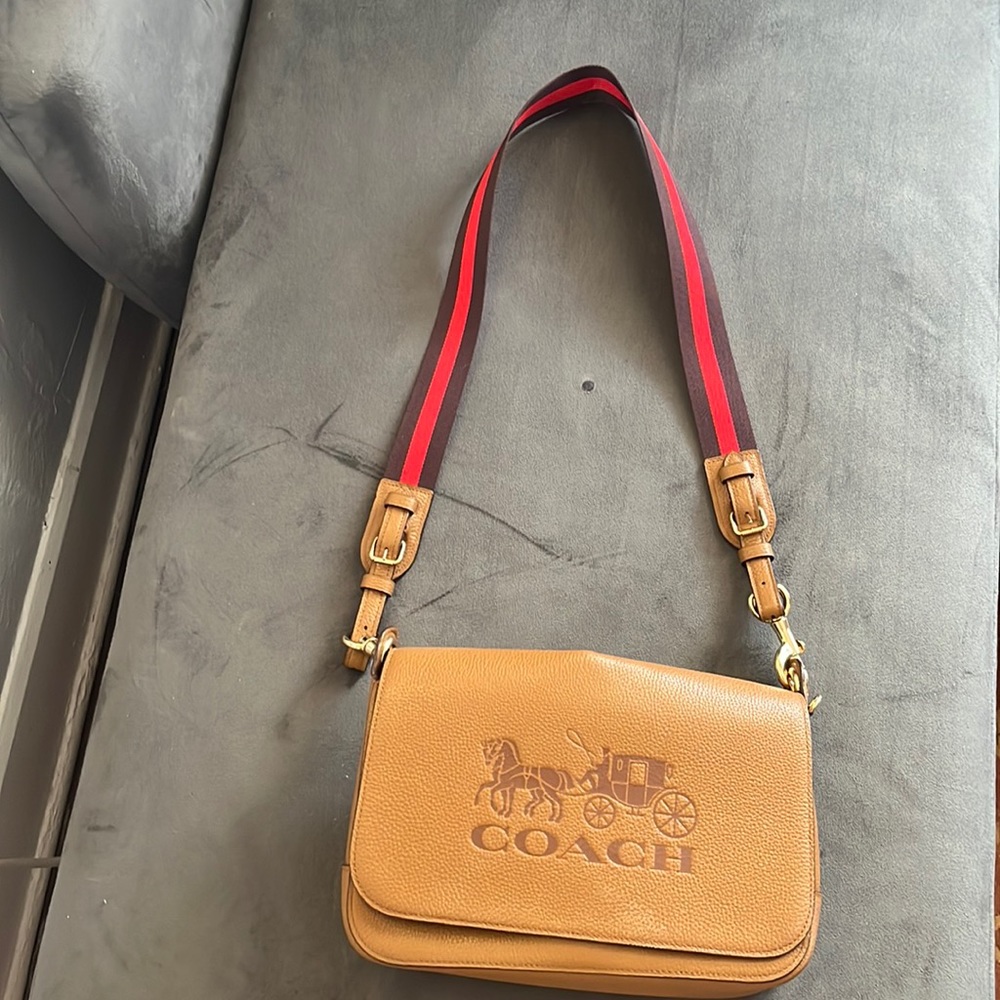 NWOT Coach Jes Messenger Light Saddle Crossbody